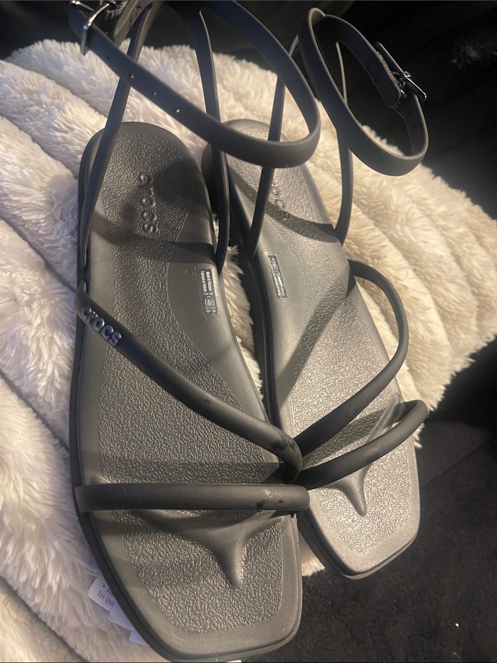 CROCS Black Strappy T-Bar Ankle Sandals - Picture 5 of 6
